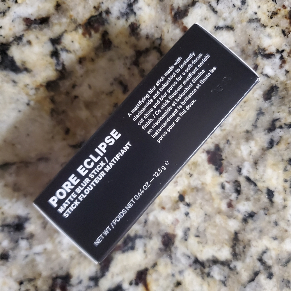 Milk Makeup Pore Eclipse Oil Absorbing & Pore Blurring Stick - Picture 10 of 14